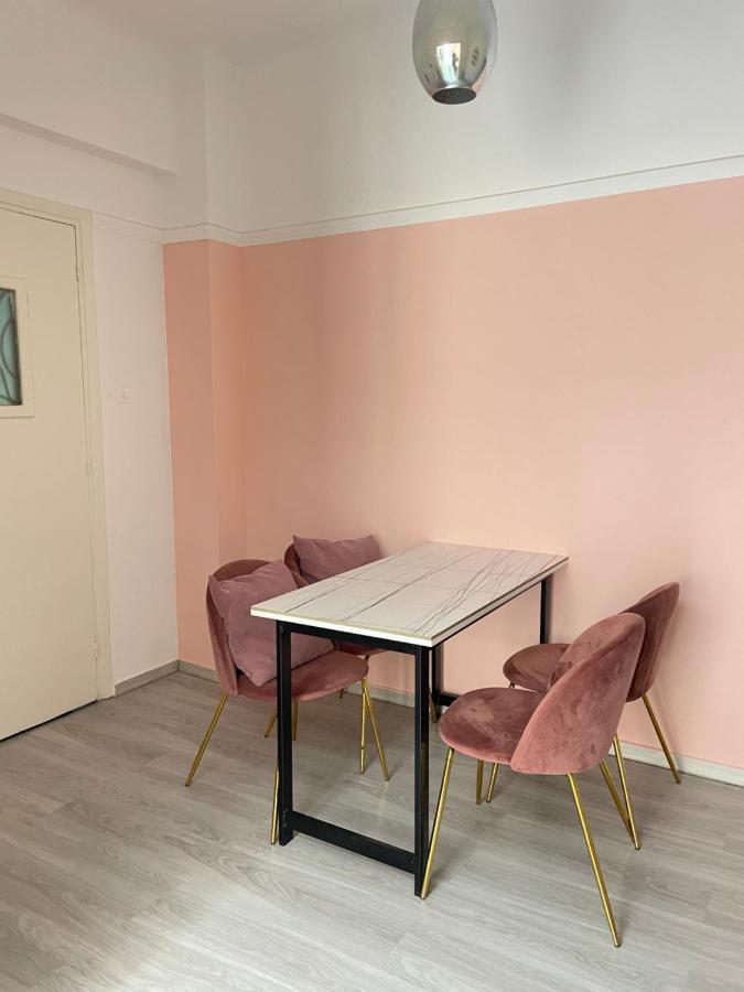 Uoohome7 Garden One Bedroom Athen Eksteriør billede
